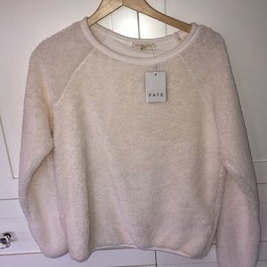 Cozy cream fleece sweatshirt unworn with tags